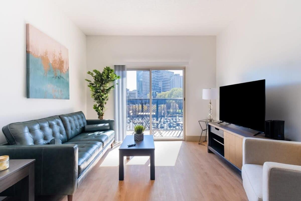 3Br Modern Downtown Apartment With Gym & Office Charlotte Kültér fotó